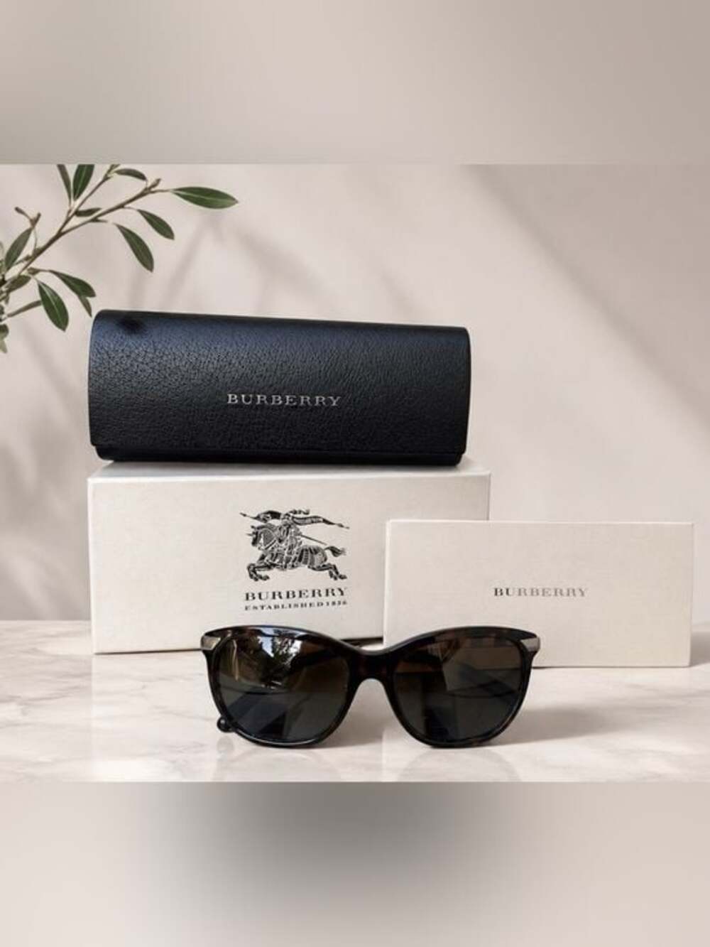Burberry Sunglasses with Case​​​​​​